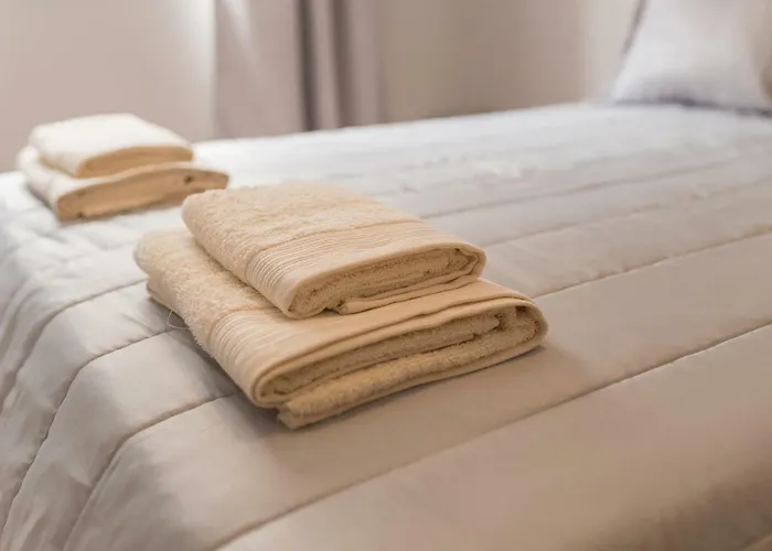 Brivaldo Πανσιόν Angra do Heroísmo