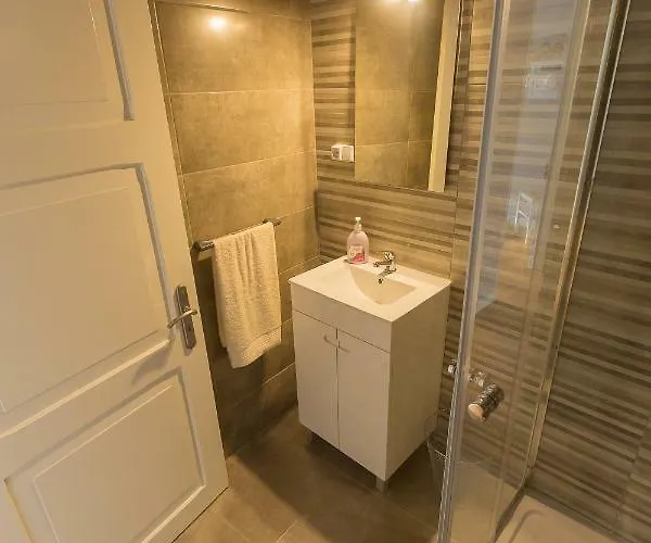 Brivaldo בית הארחה Angra do Heroísmo